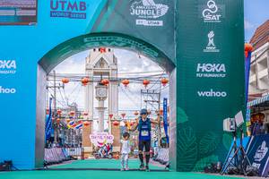 BIB: 414
                            <button type="button" onclick="openModal(21777554)" class="btn btn-primary btn-sm float-right btn-popup" data-toggle="modal" data-target=".modal-high-quality">
                        <i class="fas fa-shopping-cart"></i> Add to Cart
                    </button>
                                            <button type="button" onclick="isThisMe(21777554, true)" class="btn btn-success btn-sm float-right btn-popup btn-isme hidden" data-toggle="tooltip" data-placement="bottom" title="นี่คือรูปของคุณใช่ไหม คลิกที่นี่เพื่อเอาเข้าอัลบั้ม">
                        <i class="fas fa-plus"></i> Add to album
                    </button>
                    <button type="button" onclick="isThisMe(21777554, false)" class="btn btn-warning btn-sm float-right btn-popup btn-isnotme hidden">
                        <i class="fas fa-ban"></i> Remove from album
                    </button>